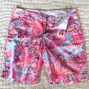 Lilly Pulitzer,The Chipper Short, size 8, EUC.